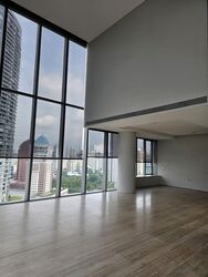 TwentyOne Angullia Park (D9), Condominium #560126221